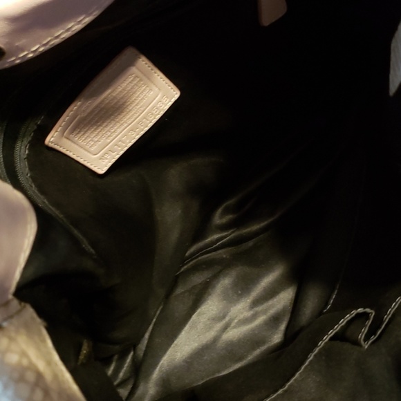 Coach purse - Picture 4 of 8